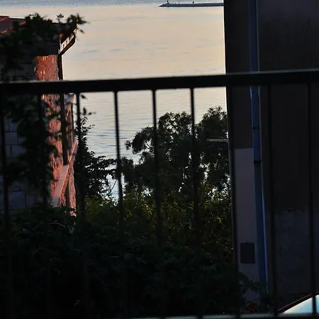 Studio Apartman Ora * Omiš