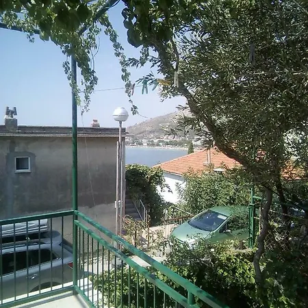 Studio Apartman Ora