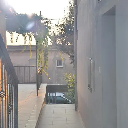 Studio Apartman Ora *